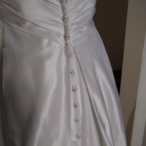 NWT! Allure Bridals # 2254 size # 12 - Picture 6 of 6